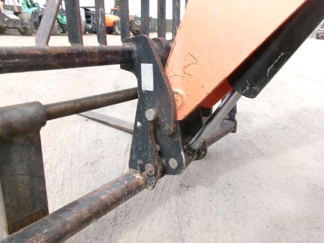 Used 2015 SKYTRAK 6042 Telehandler Forklift