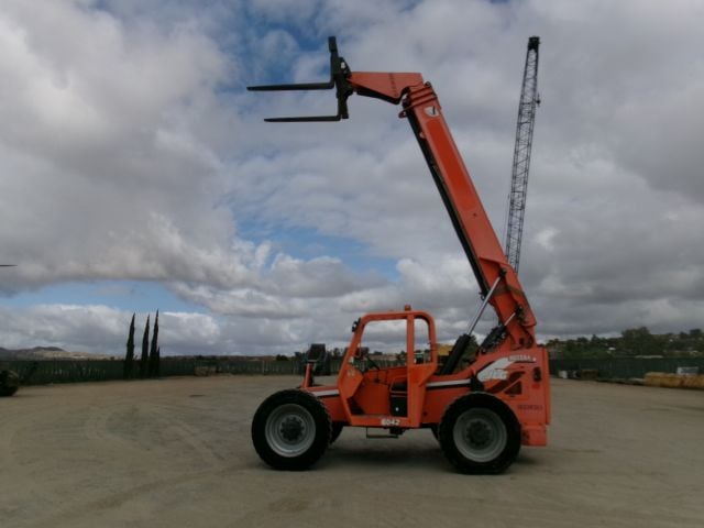 Used 2015 SKYTRAK 6042 Telehandler Forklift