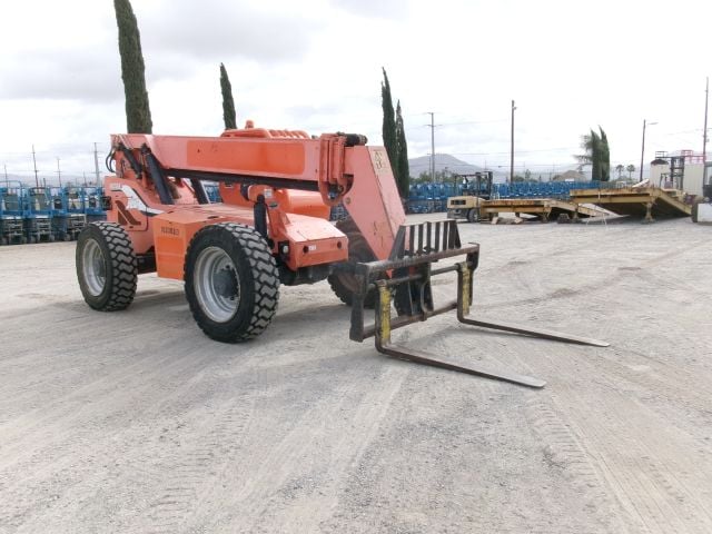 Used 2015 SKYTRAK 6042 Telehandler Forklift