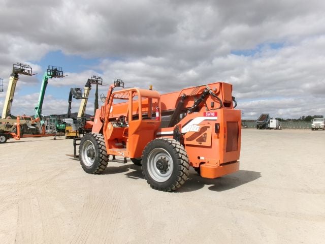 Used 2015 SKYTRAK 6042 Telehandler Forklift
