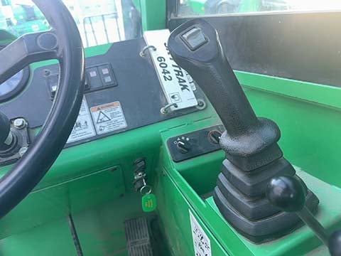 Used 2015 SKYTRAK 6042 Telehandler Forklift