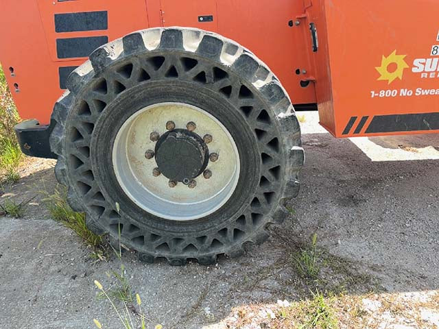 Used 2016 SKYTRAK 6042 Telehandler Forklift