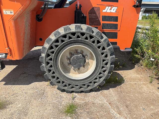 Used 2016 SKYTRAK 6042 Telehandler Forklift