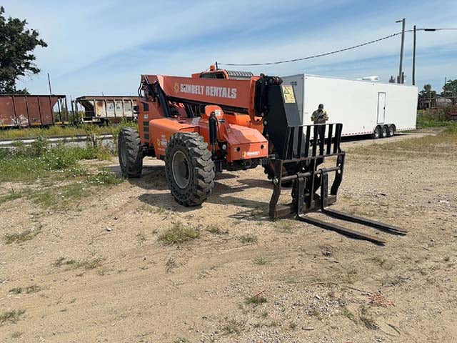 Used 2016 SKYTRAK 6042 Telehandler Forklift