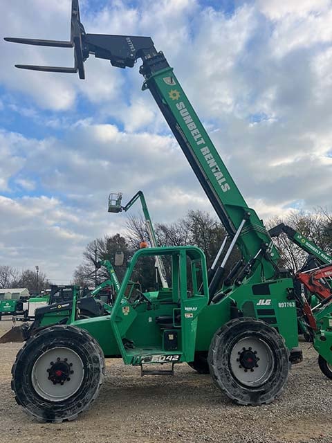 Used 2016 SKYTRAK 6042 Telehandler Forklift