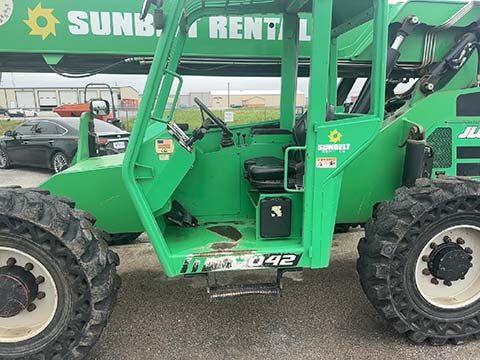 Used 2017 SKYTRAK 6042 Telehandler Forklift