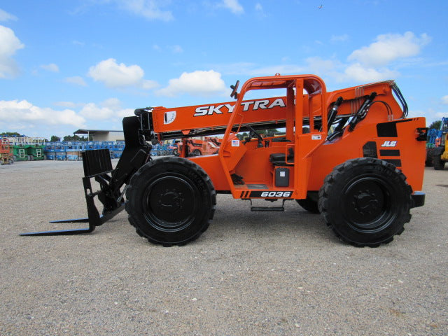 Used 2017 SKYTRAK 6036 Telehandler Forklift