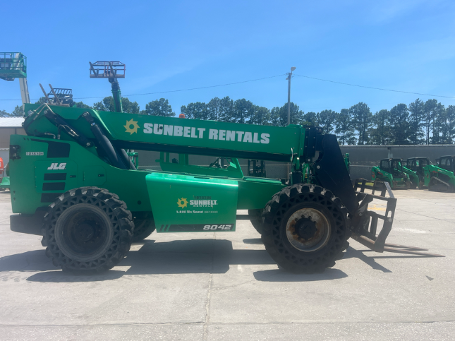 Used 2017 SKYTRAK 8042 Telehandler Forklift
