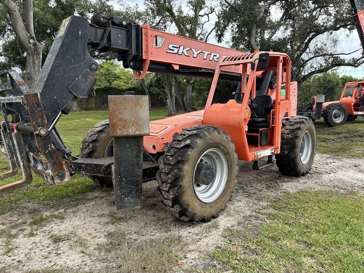 Used 2017 SKYTRAK 10054 Telehandler Forklift