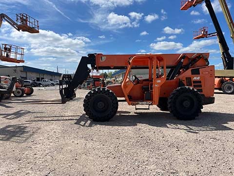 Used 2017 SKYTRAK 8042 Telehandler Forklift