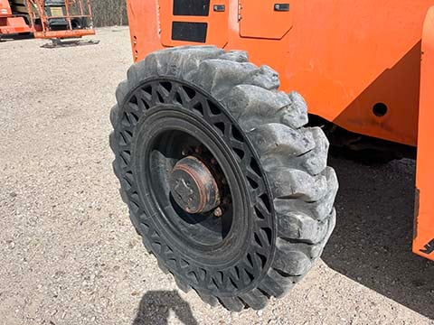 Used 2017 SKYTRAK 8042 Telehandler Forklift