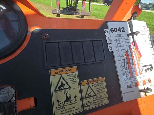 Used 2018 SKYTRAK 6042 Telehandler Forklift