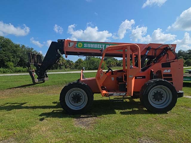 Used 2018 SKYTRAK 6042 Telehandler Forklift