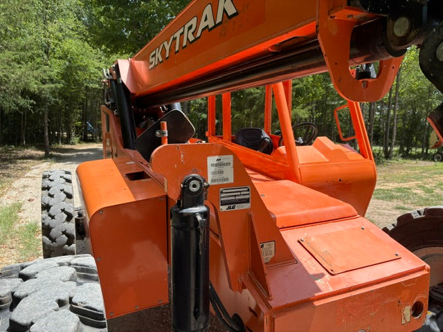 Used 2018 SKYTRAK 8042 Telehandler Forklift