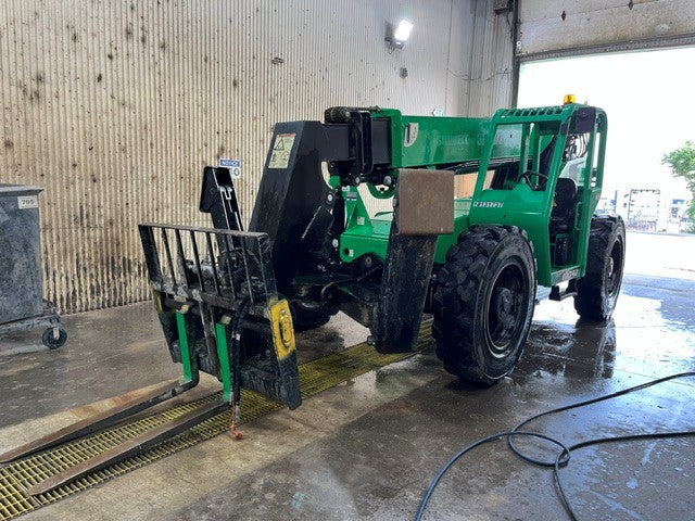Used 2019 SKYTRAK 10042 Telehandler Forklift