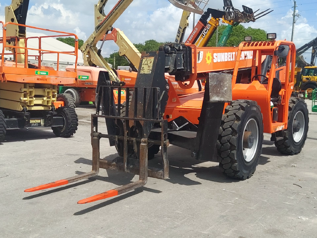 Used 2019 SKYTRAK 10054 Telehandler Forklift