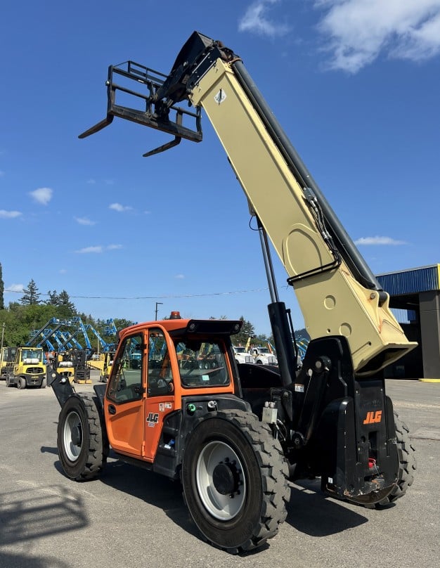 Used 2020 JLG 1055 Telehandler Forklift