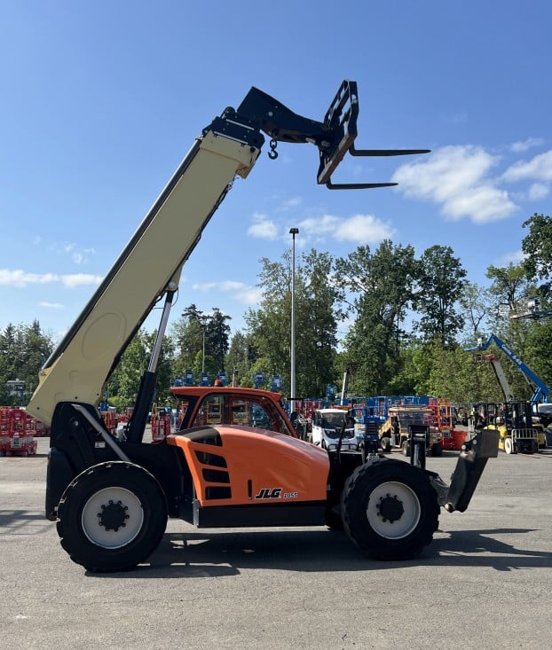 Used 2020 JLG 1055 Telehandler Forklift