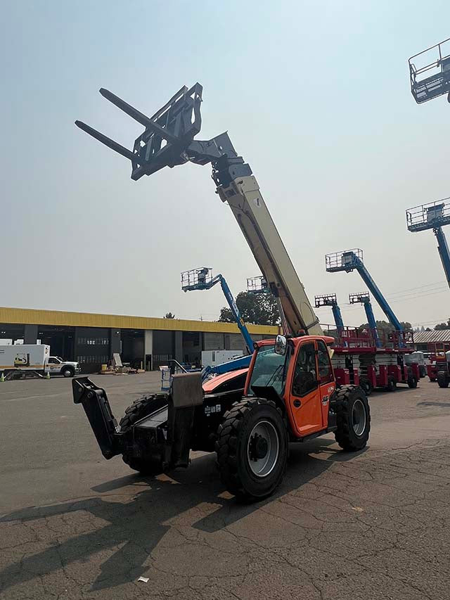 Used 2020 JLG 1055 Telehandler Forklift