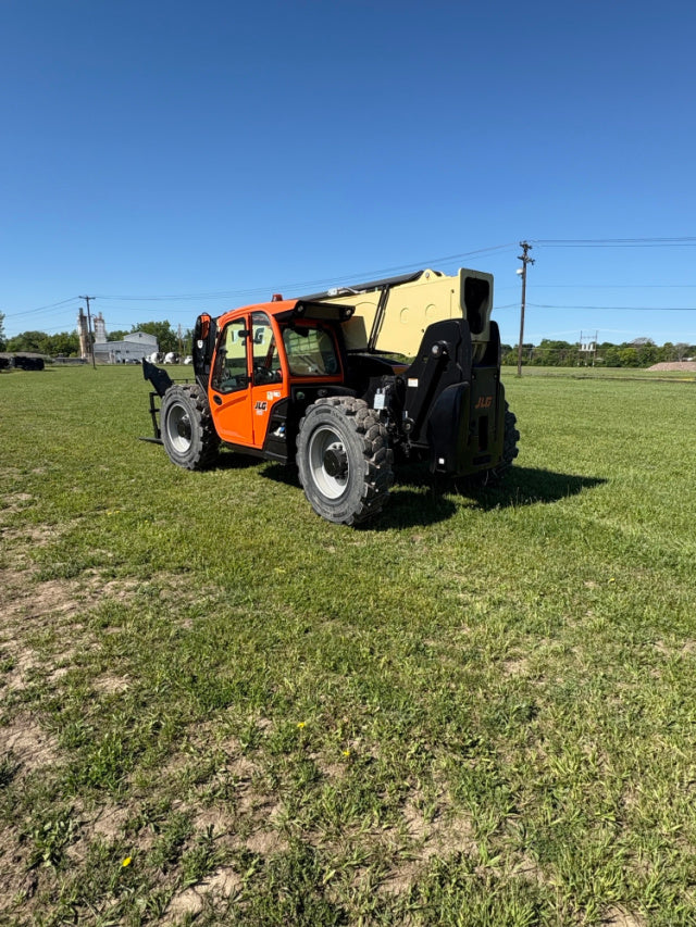 Used 2022 JLG 1055 Telehandler Forklift