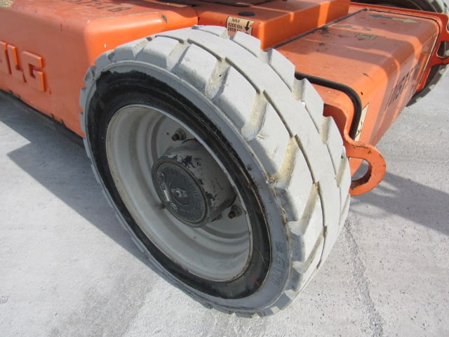Used 2013 JLG E450AJ Articulating Boom Lift
