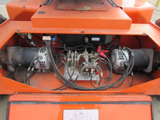 Used 2013 JLG E450AJ Articulating Boom Lift