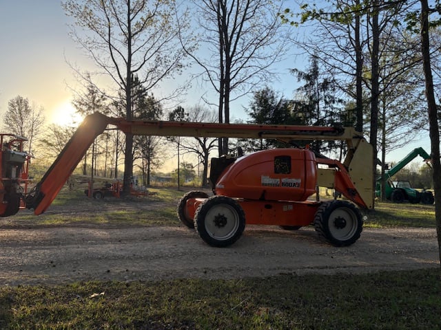 Used 2016 JLG 600AJ Articulating Boom Lift