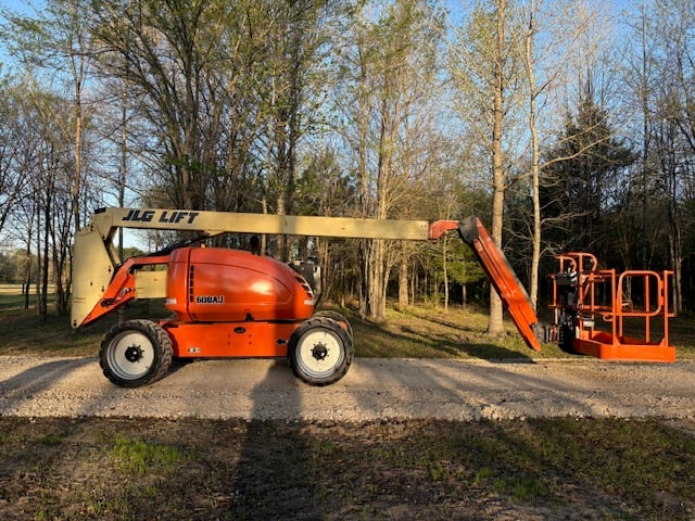 Used 2016 JLG 600AJ Articulating Boom Lift