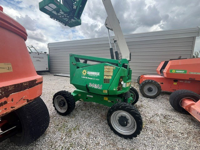 Used 2016 JLG 340AJ Articulating Boom Lift