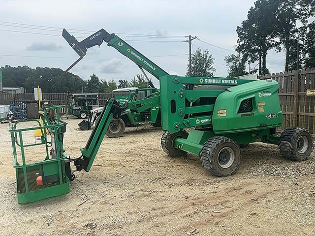 Used 2017 JLG 450AJ Articulating Boom Lift