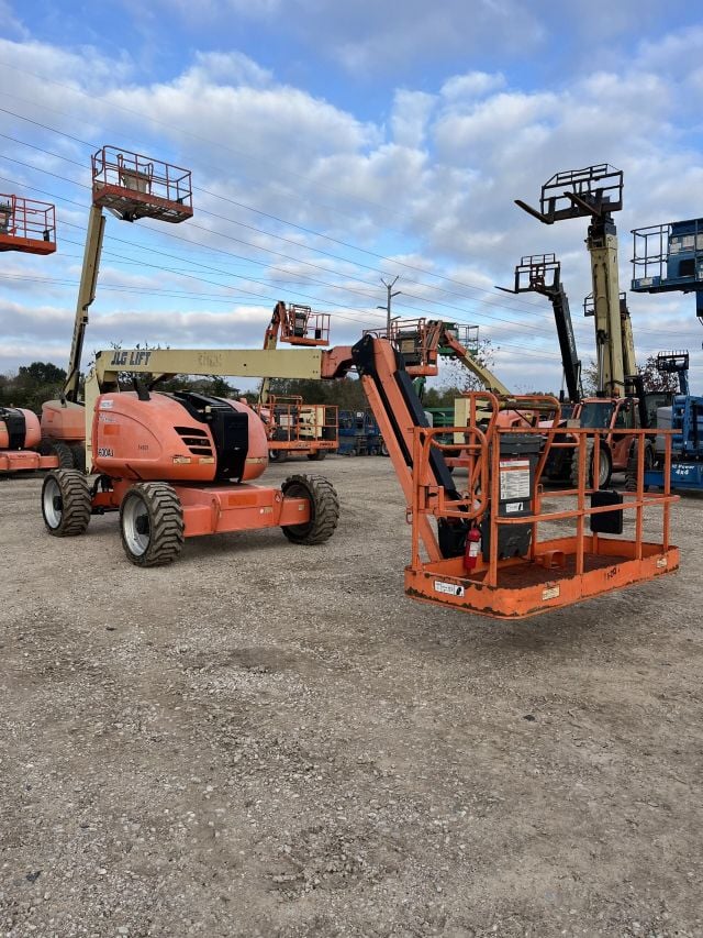 Used 2017 JLG 600AJ Articulating Boom Lift
