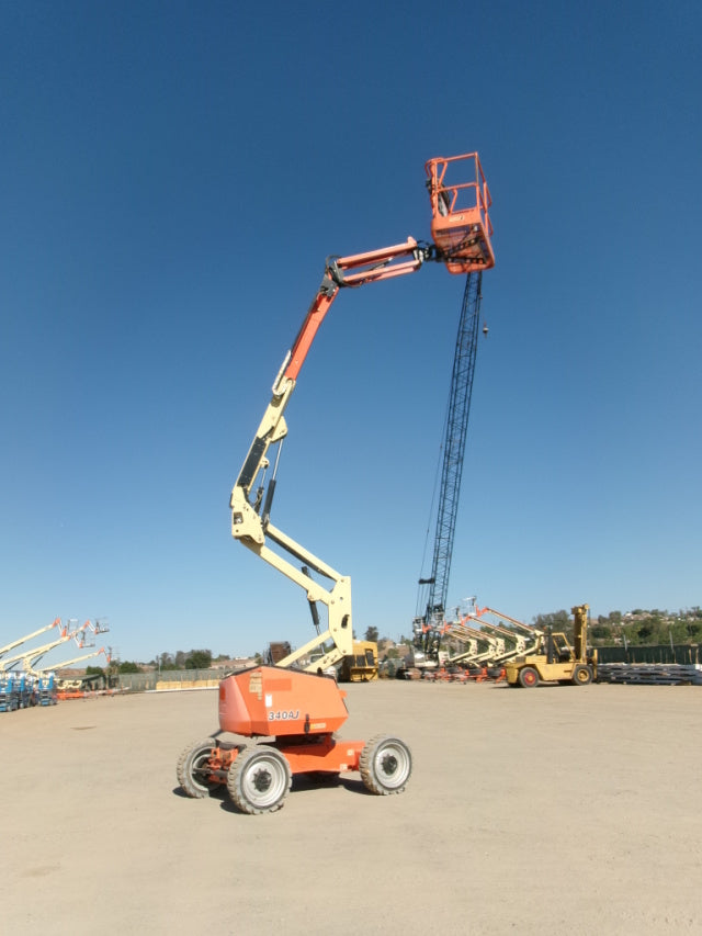 Used 2018 JLG 340AJ Articulating Boom Lift
