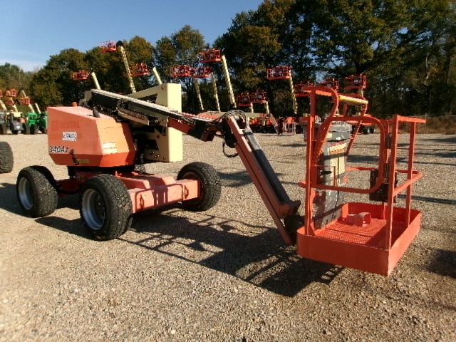 Used 2018 JLG 340AJ Articulating Boom Lift