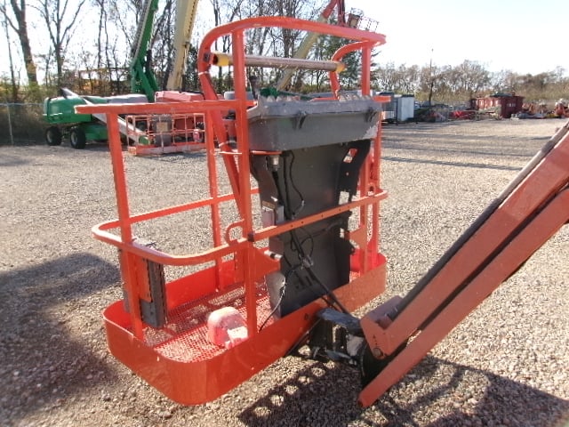 Used 2018 JLG 340AJ Articulating Boom Lift