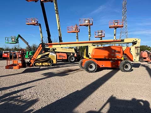 Used 2018 JLG 800AJ Articulating Boom Lift