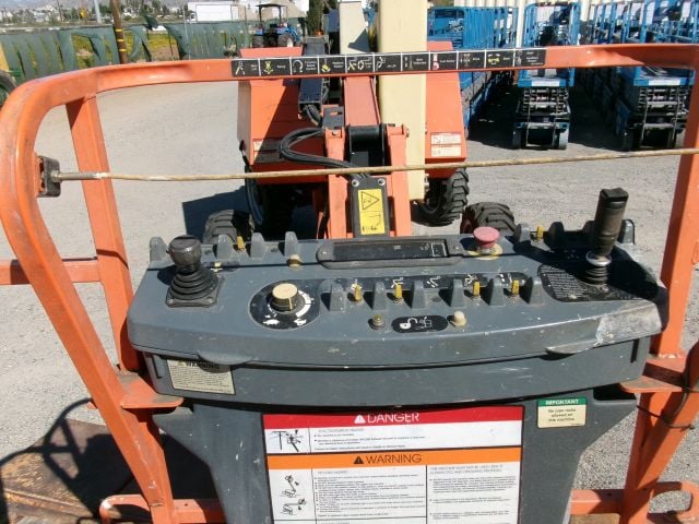 Used 2019 JLG 340AJ Articulating Boom Lift