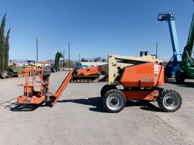 Used 2019 JLG 340AJ Articulating Boom Lift