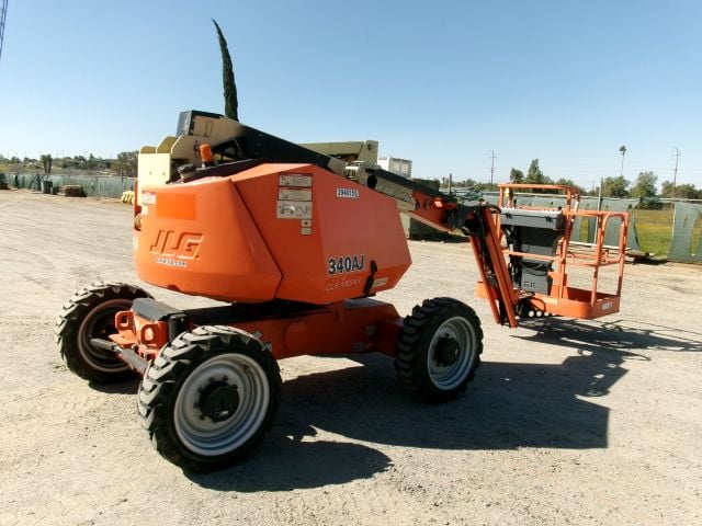 Used 2019 JLG 340AJ Articulating Boom Lift