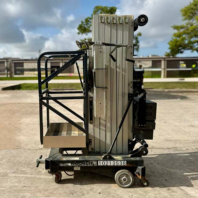 Used 2019 JLG 30AM Aerial Work Platform
