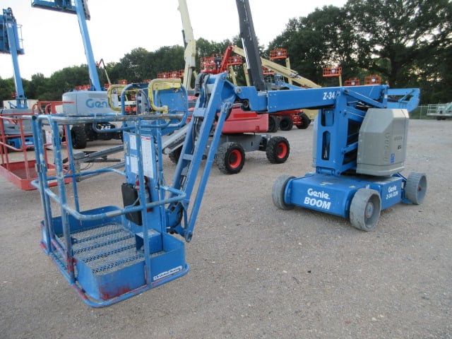 Used 2018 GENIE Z-34/22N Articulating Boom Lift
