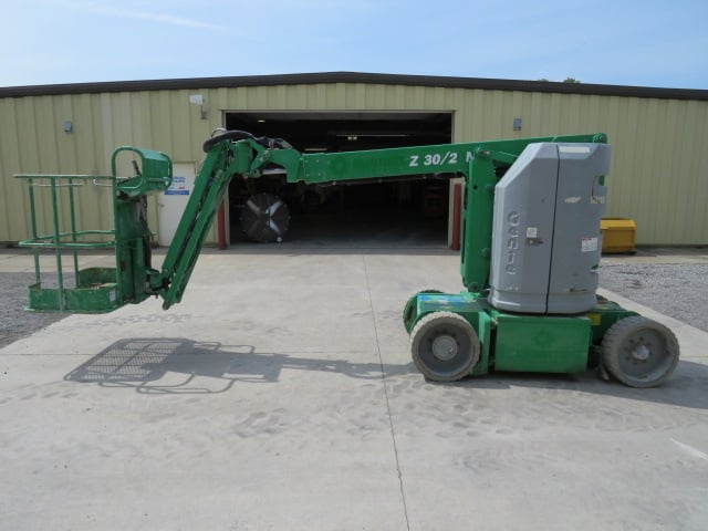 Used 2016 GENIE Z-30/20N RJ Articulating Boom Lift