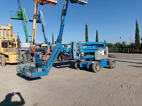 Used 2016 GENIE Z-45/25J DC Articulating Boom Lift