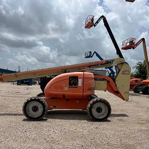 Used 2013 JLG 600AJ Articulating Boom Lift