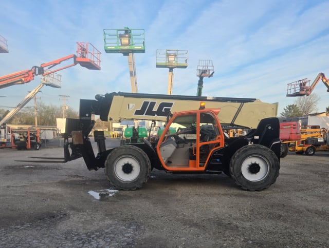 Used 2019 JLG 1055 Telehandler Forklift