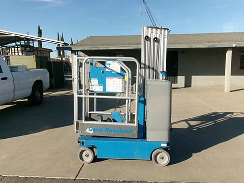 Used 2016 GENIE GR-20 Vertical Mast Boom Lift