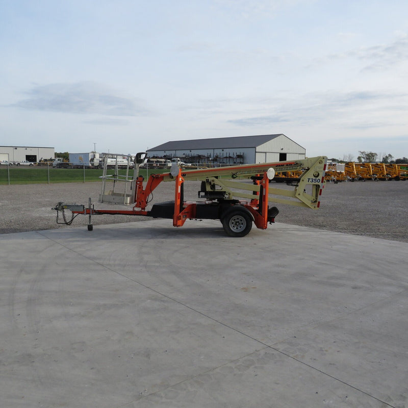 Used 2019 JLG T350 Towable Boom Lift, photo 1