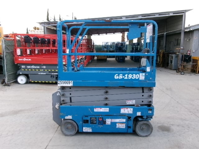 Used 2017 GENIE GS-1930 Scissor Lift