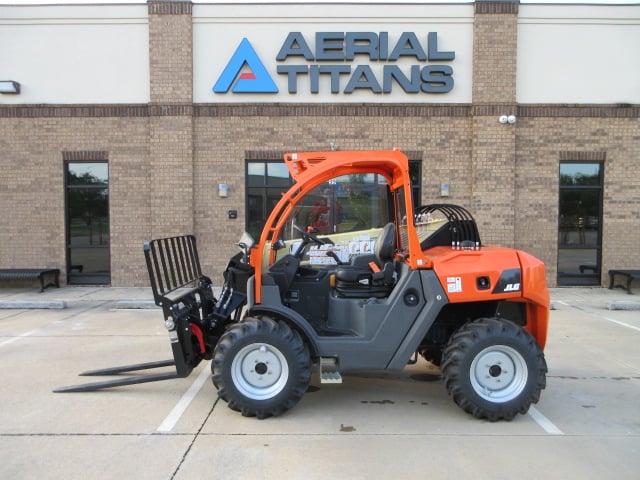 New 2025 JLG 313 Telehandler Forklift