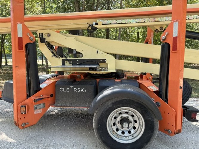 Used 2019 JLG T500J Towable Boom Lift, photo 4