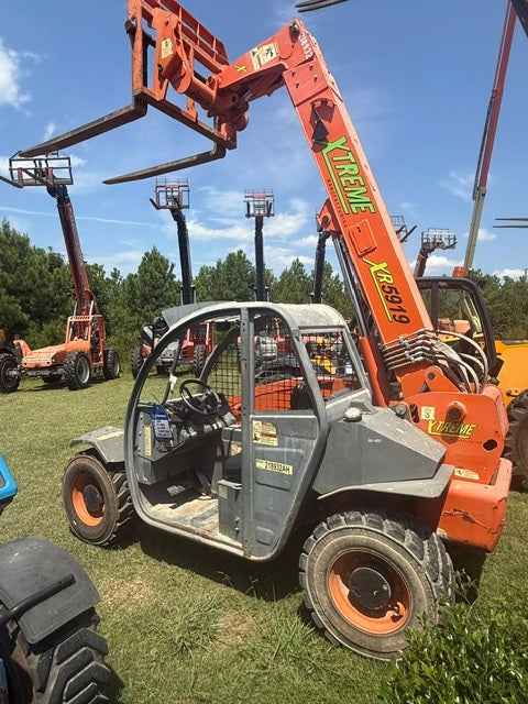 Used 2018 XTREME XR5919 Telehandler Forklift